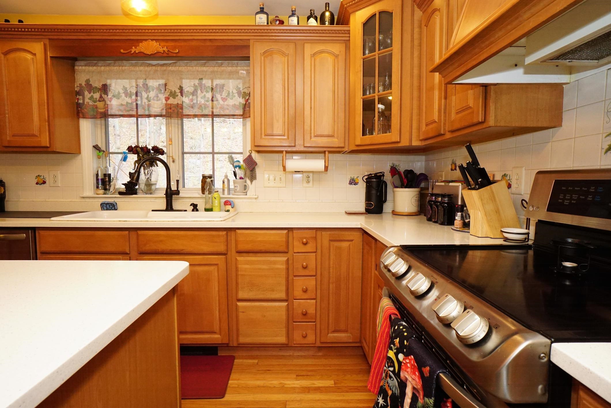 Milford, New Hampshire 03055, United States, 3 Bedrooms Bedrooms, ,3 BathroomsBathrooms,Residential,Active,96791