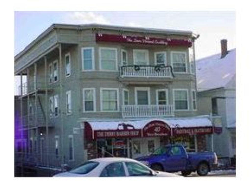 Photo of 40 W Broadway Street #8, Derry, NH 03038 (MLS # 5067293)