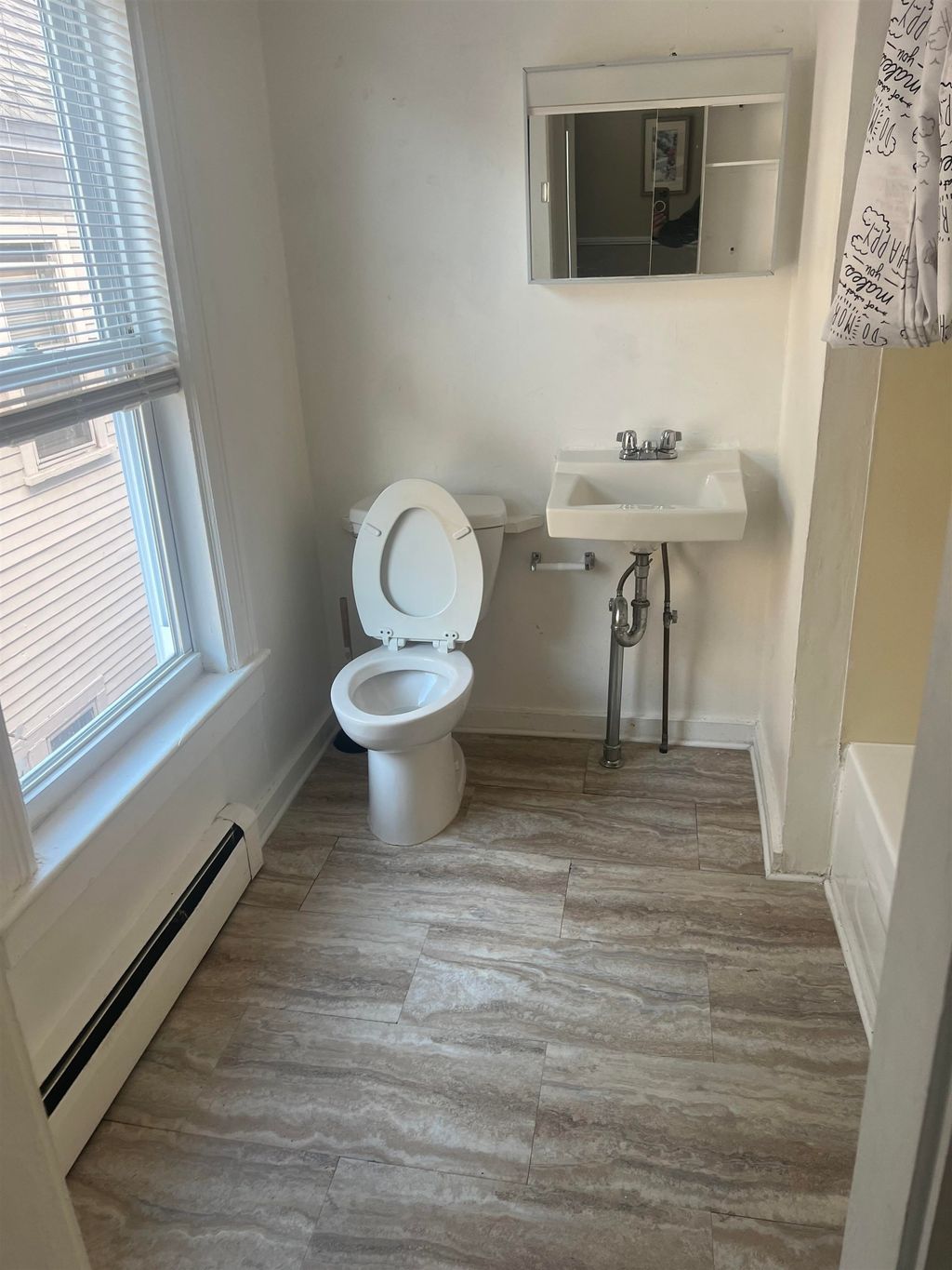 Photo of 40 W Broadway Street #8, Derry, NH 03038 (MLS # 5067293)