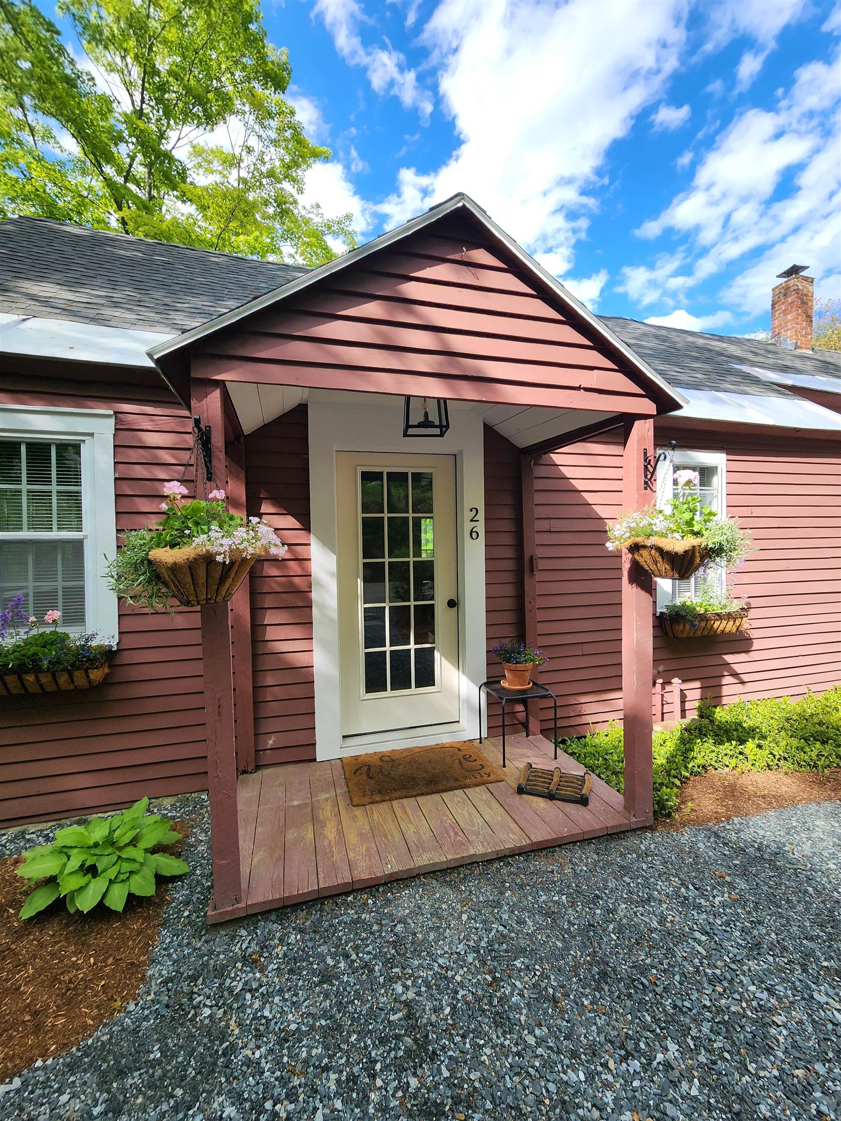 Sunapee, New Hampshire 03782, United States, 3 Bedrooms Bedrooms, ,2 BathroomsBathrooms,Residential,Active,2276
