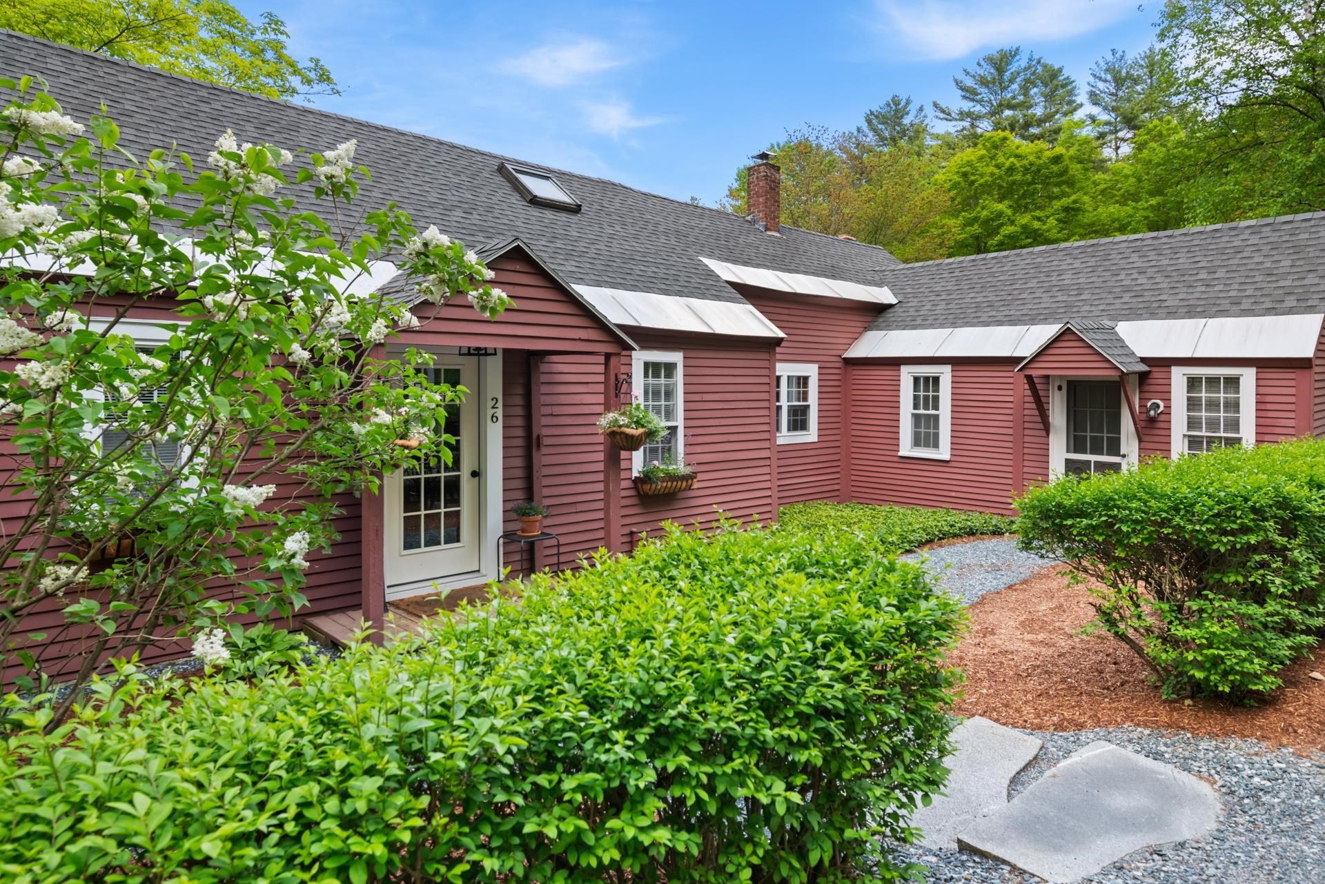 Sunapee, New Hampshire 03782, United States, 3 Bedrooms Bedrooms, ,2 BathroomsBathrooms,Residential,Active,2276