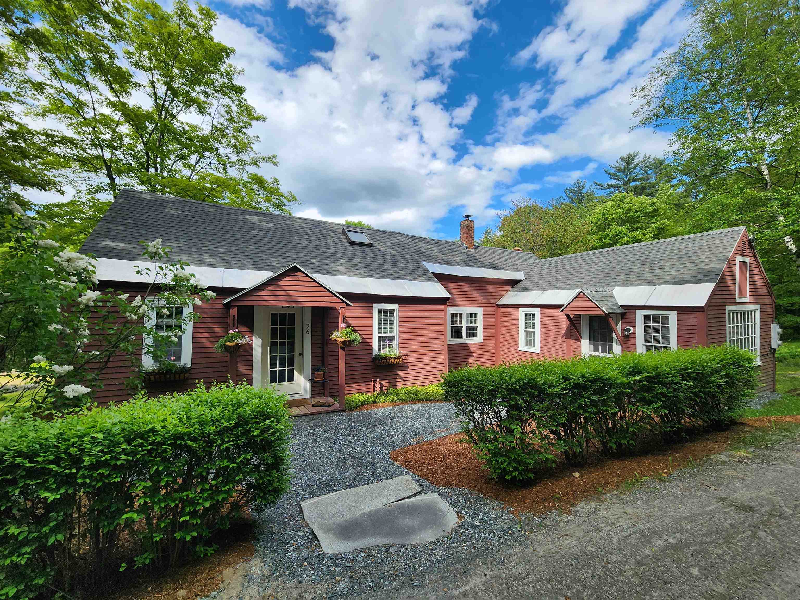 Sunapee, New Hampshire 03782, United States, 3 Bedrooms Bedrooms, ,2 BathroomsBathrooms,Residential,Active,2276