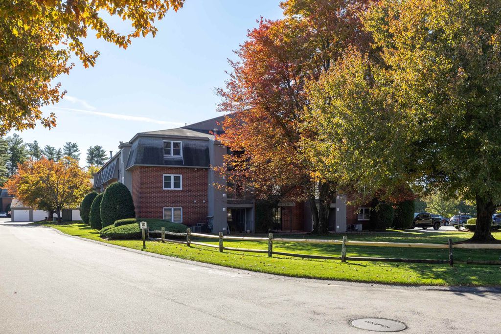 Photo of 5 Blackstone Drive #4, Nashua, NH 03063 (MLS # 5066556)