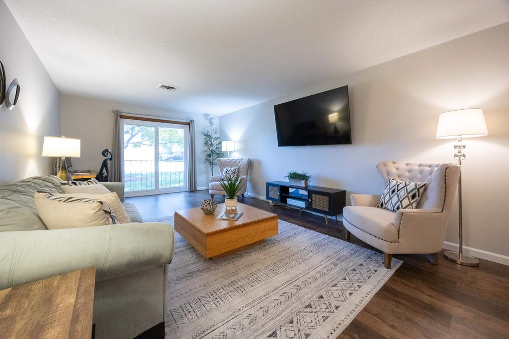 Photo of 5 Blackstone Drive #4, Nashua, NH 03063 (MLS # 5066556)