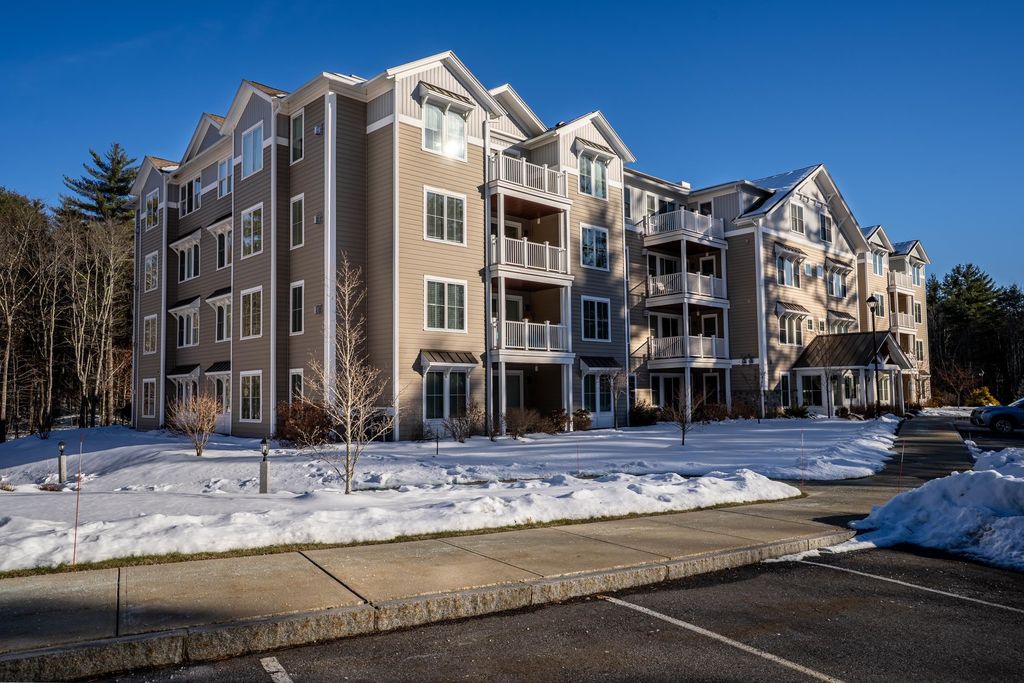 Photo of 7 Willey Creek Road #405, Exeter, NH 03833 (MLS # 5077745)