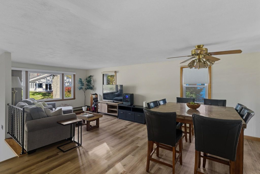 Photo of 4 Vernon Avenue, Rochester, NH 03867 (MLS # 5081607)