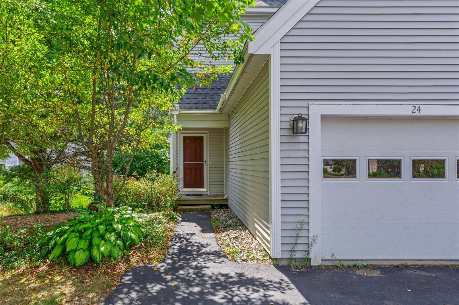 24 West Ridge Drive