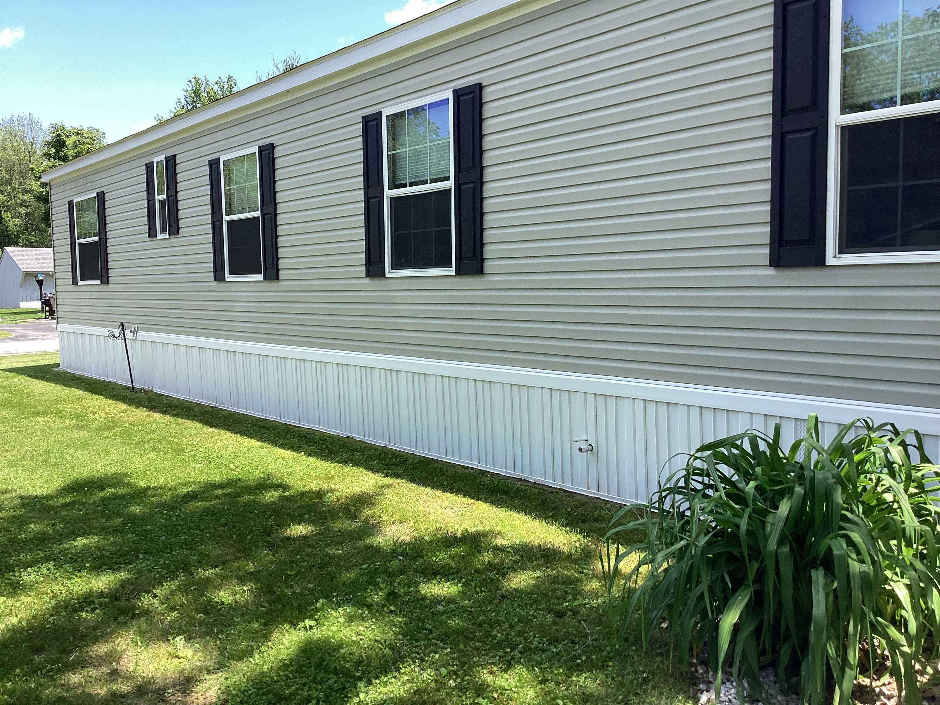 19 Woodland Park