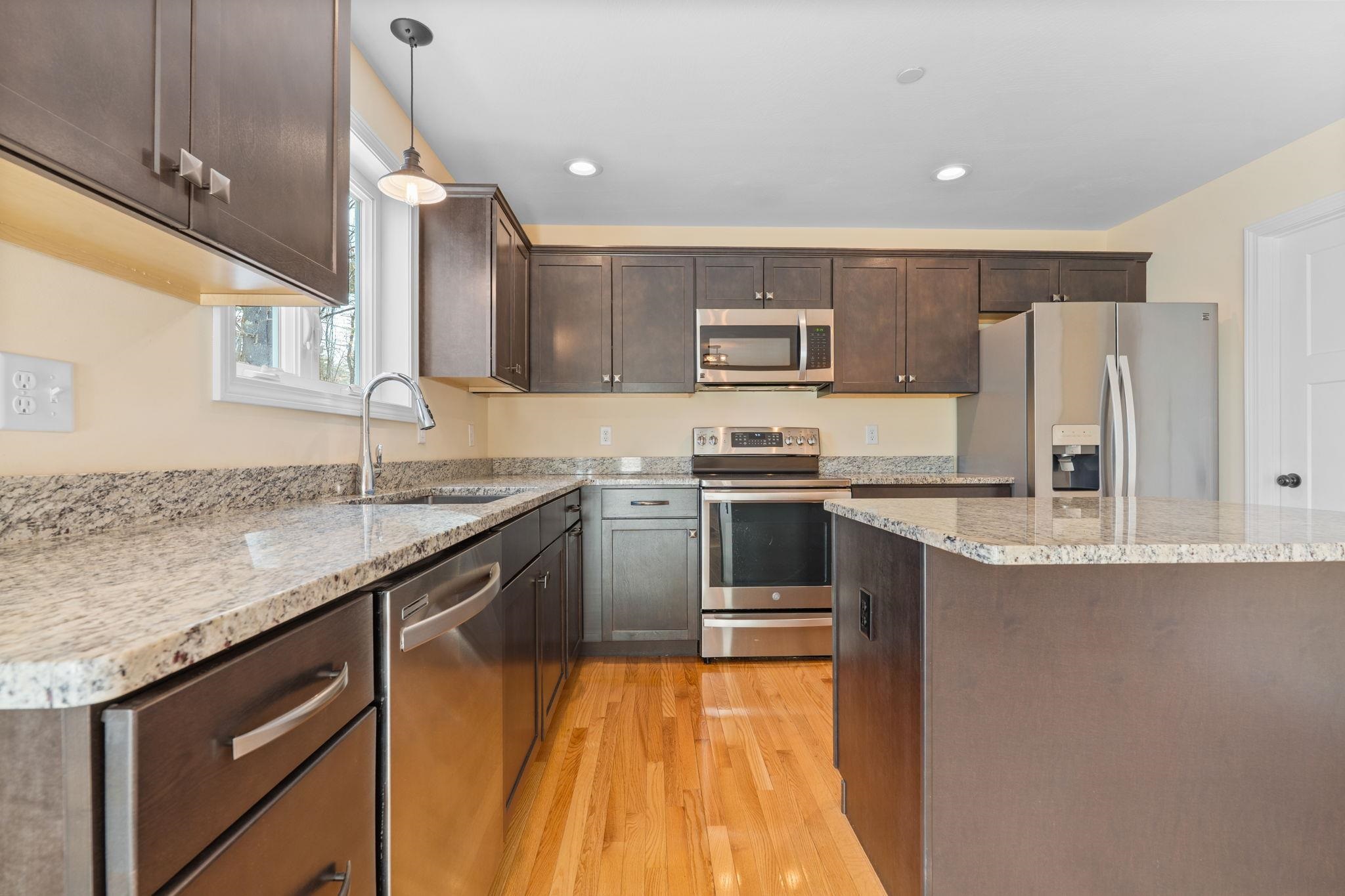 11 Rockingham Road Unit H