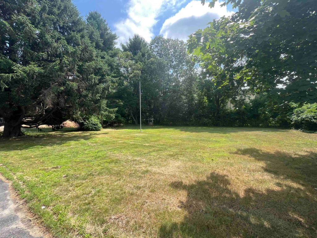 Photo of 168 Brock Street, Rochester, NH 03825 (MLS # 5051825)