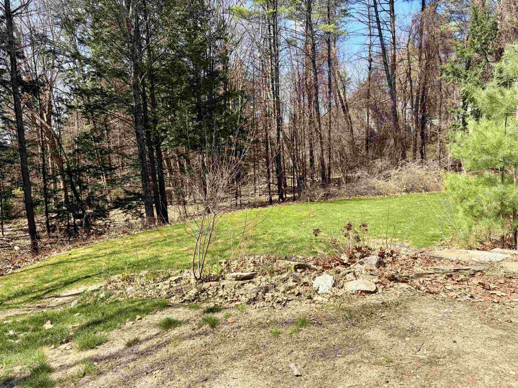 Photo of 53 Oak Knoll Road, Meredith, NH 03253 (MLS # 5077200)