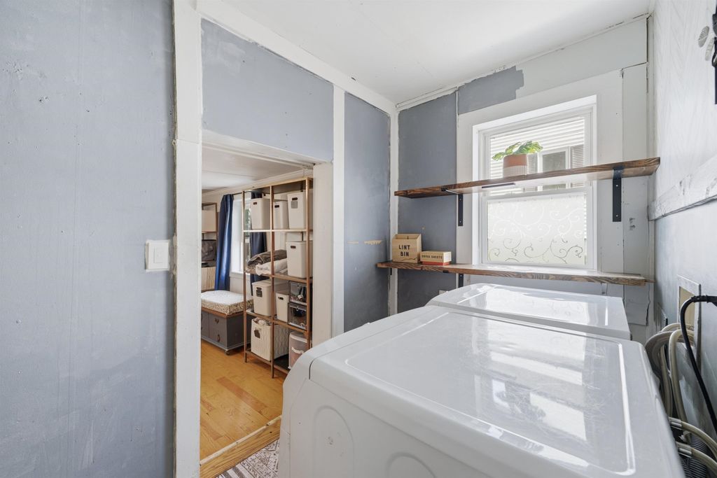 Photo of 10 Lindy Street, Pembroke, NH 03275 (MLS # 5084253)