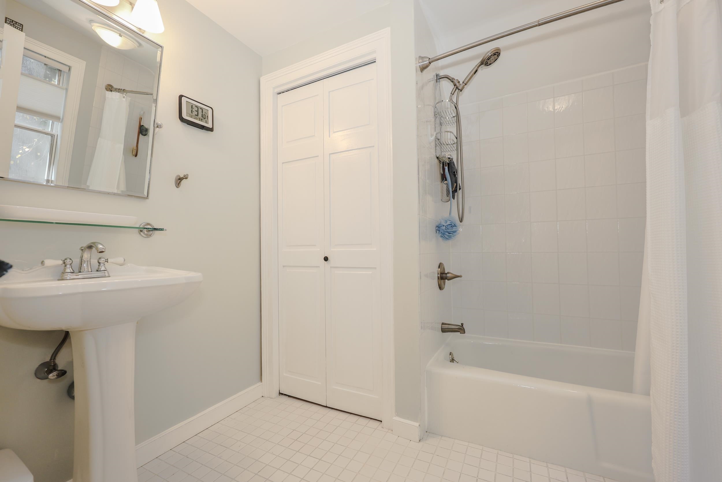 Dublin, New Hampshire 03444, United States, 3 Bedrooms Bedrooms, ,3 BathroomsBathrooms,Residential,Active,218976