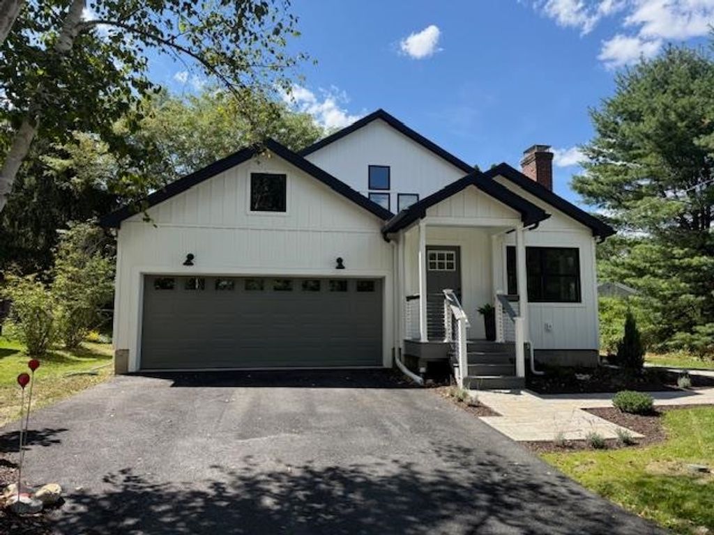 Photo of 14 Orchard Lane, Williamstown, MA 01267 (MLS # 5060447)