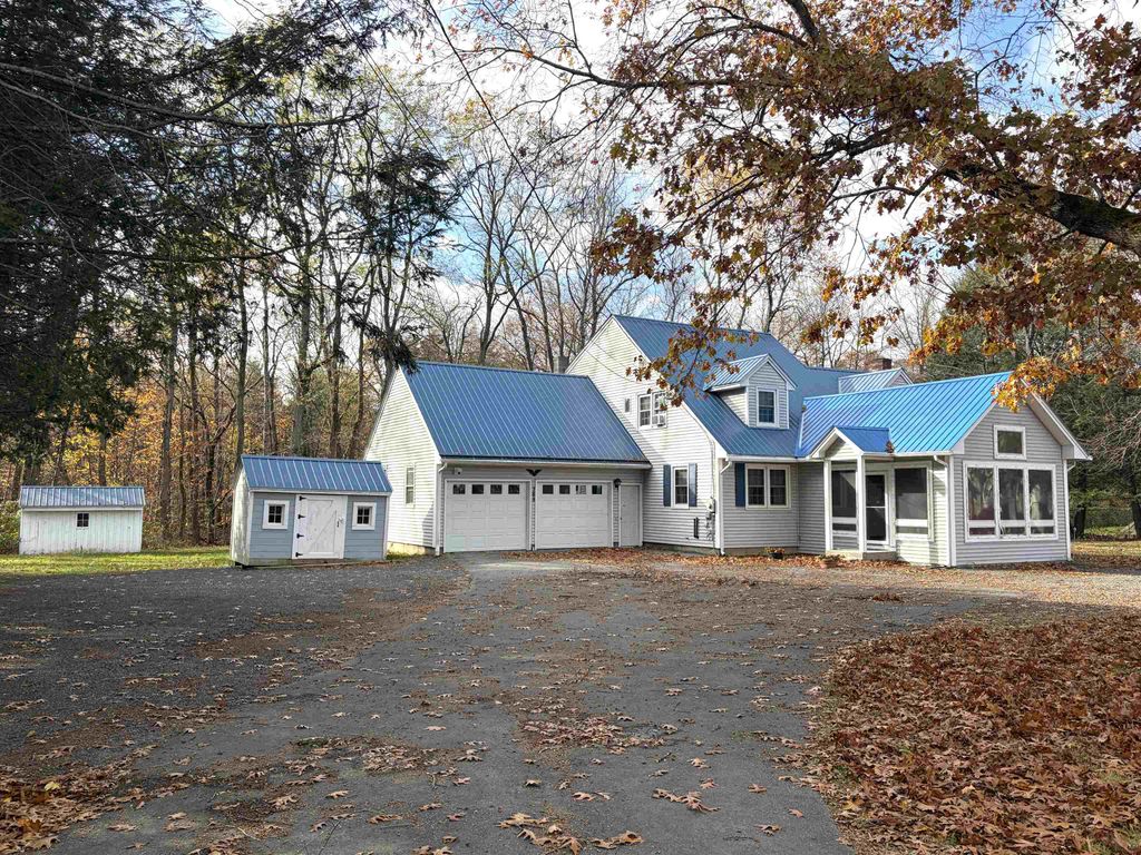 Photo of 785 Brattleboro Road, Hinsdale, NH 03451 (MLS # 5079046)