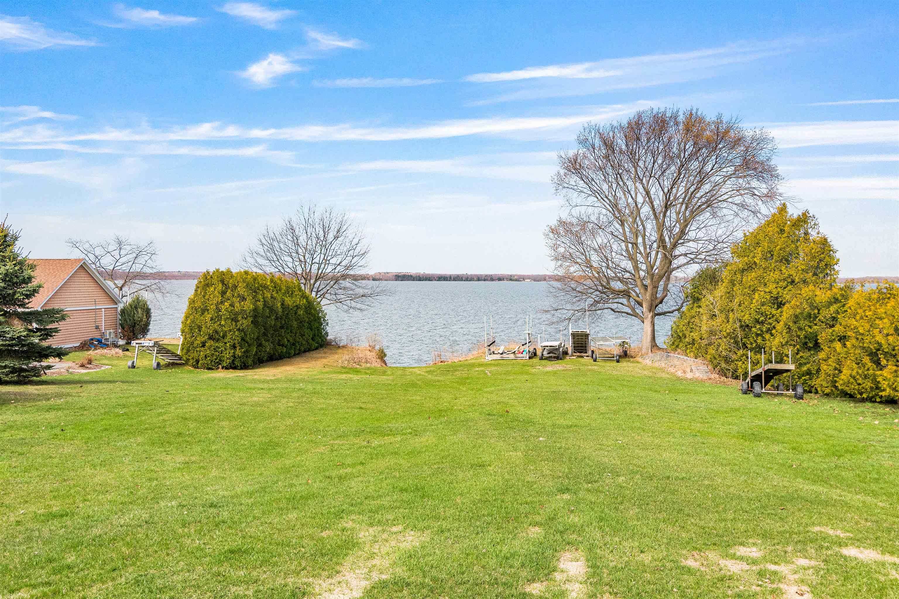 351 Lakewood Drive
