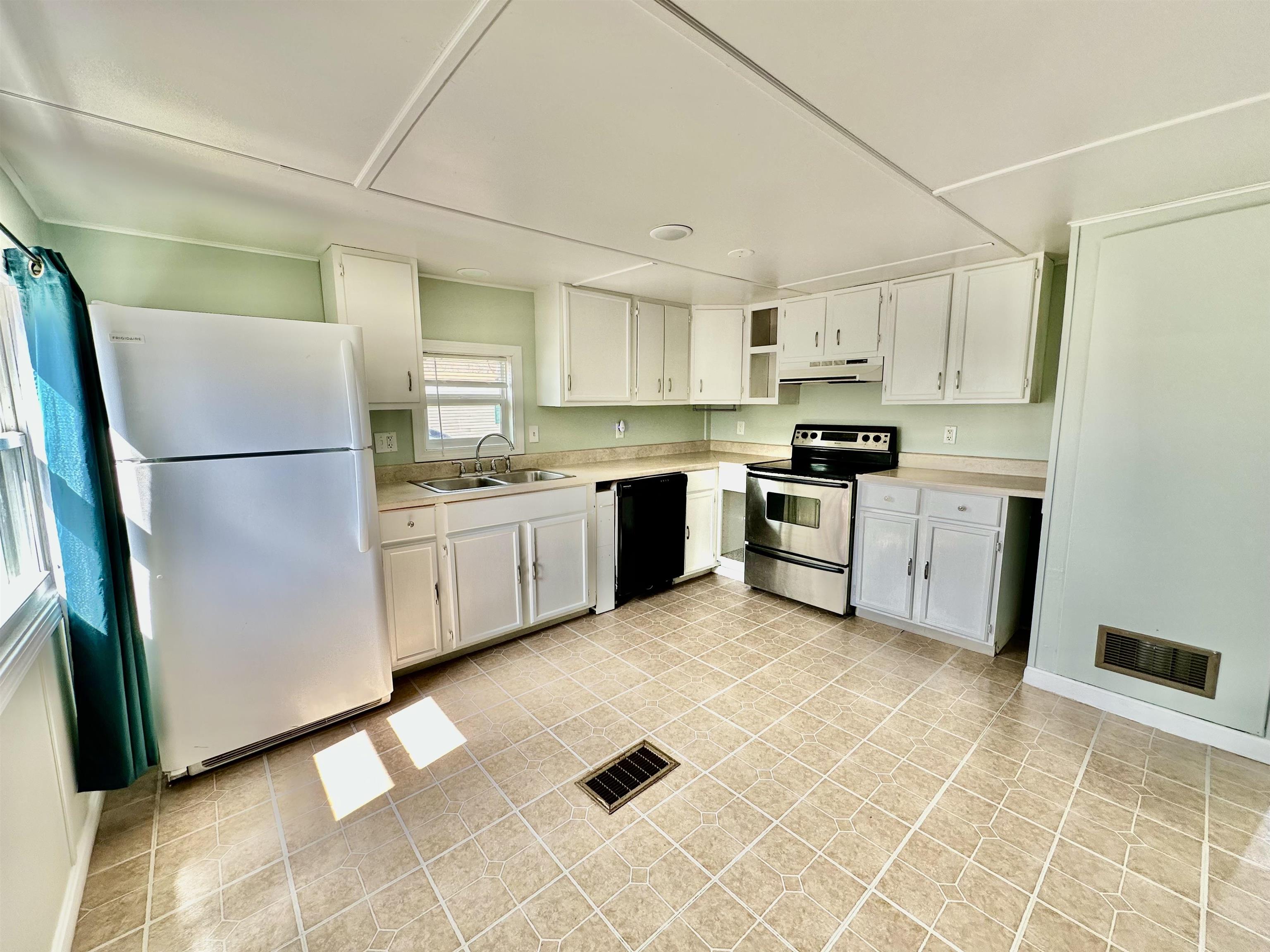 89 Pecor Avenue