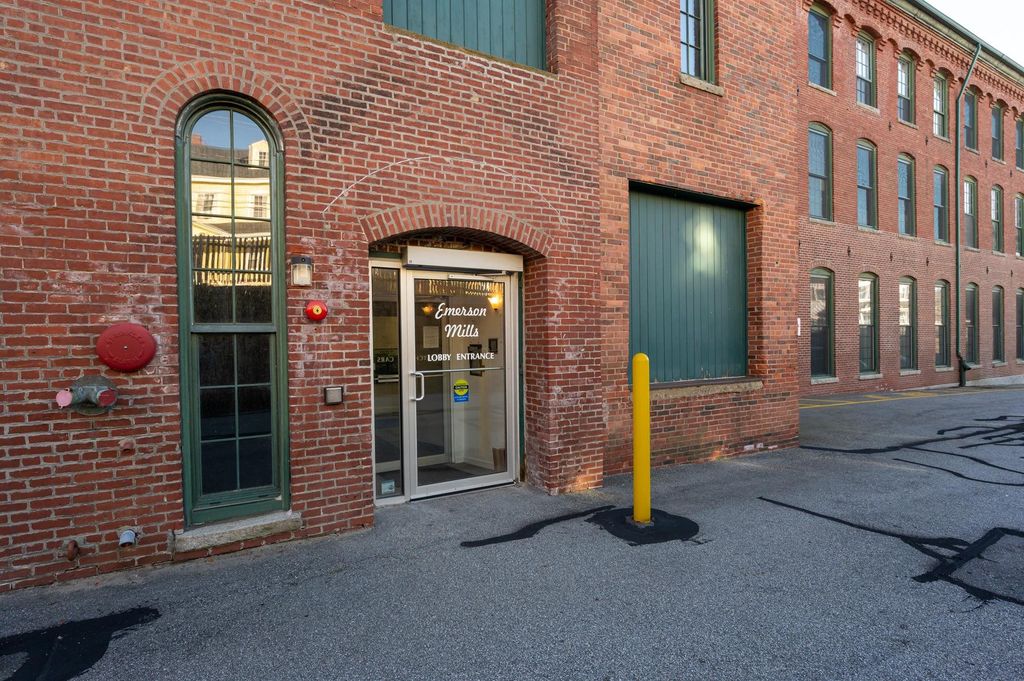 Photo of 100 Main Street #M10, Pembroke, NH 03275 (MLS # 5070308)