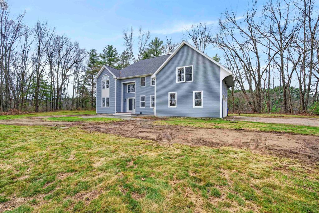 Photo of 12 LeClair Drive, Hudson, NH 03051 (MLS # 5084581)
