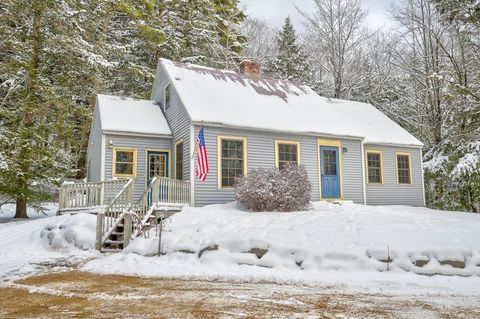 Photo of 915 East Madison Road, Madison, NH 03849 (MLS # 5074793)