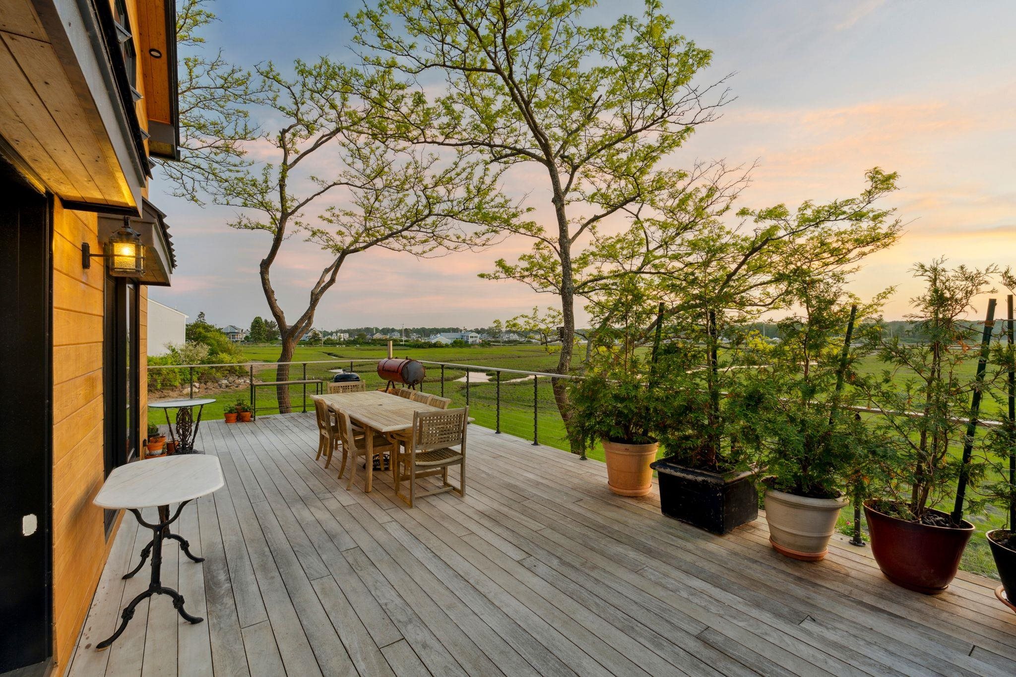 1681 Ocean Boulevard