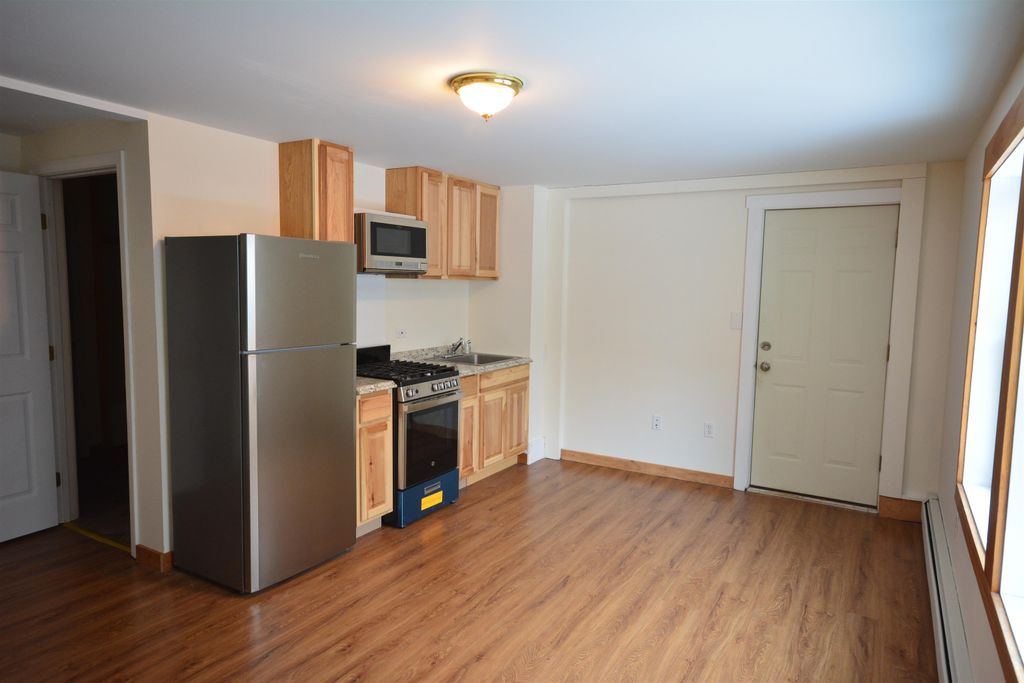 Photo of 7 Sunnyview Drive #Unit B, Ossipee, NH 03864 (MLS # 5067547)