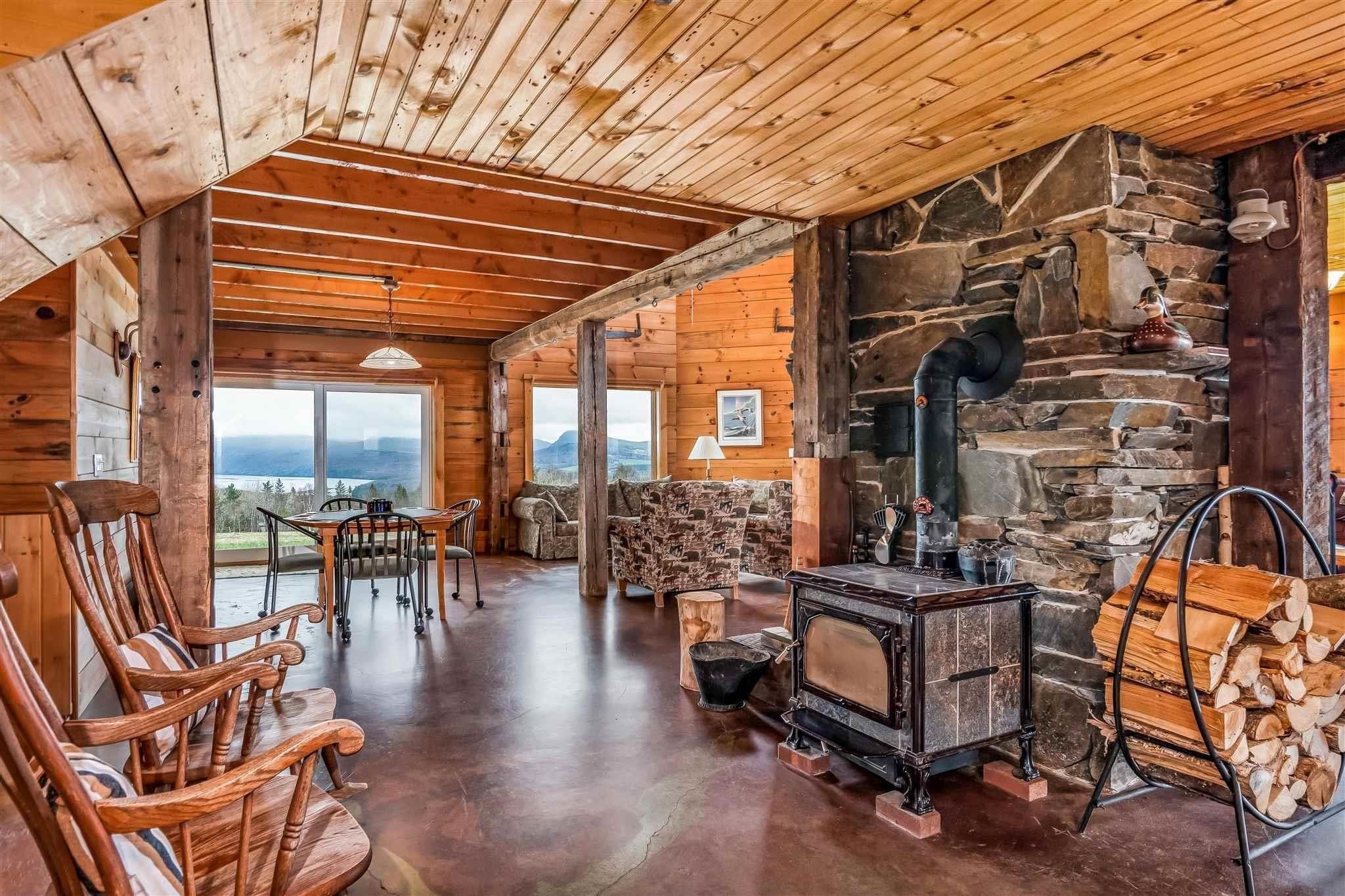 119 Parenteau Lane