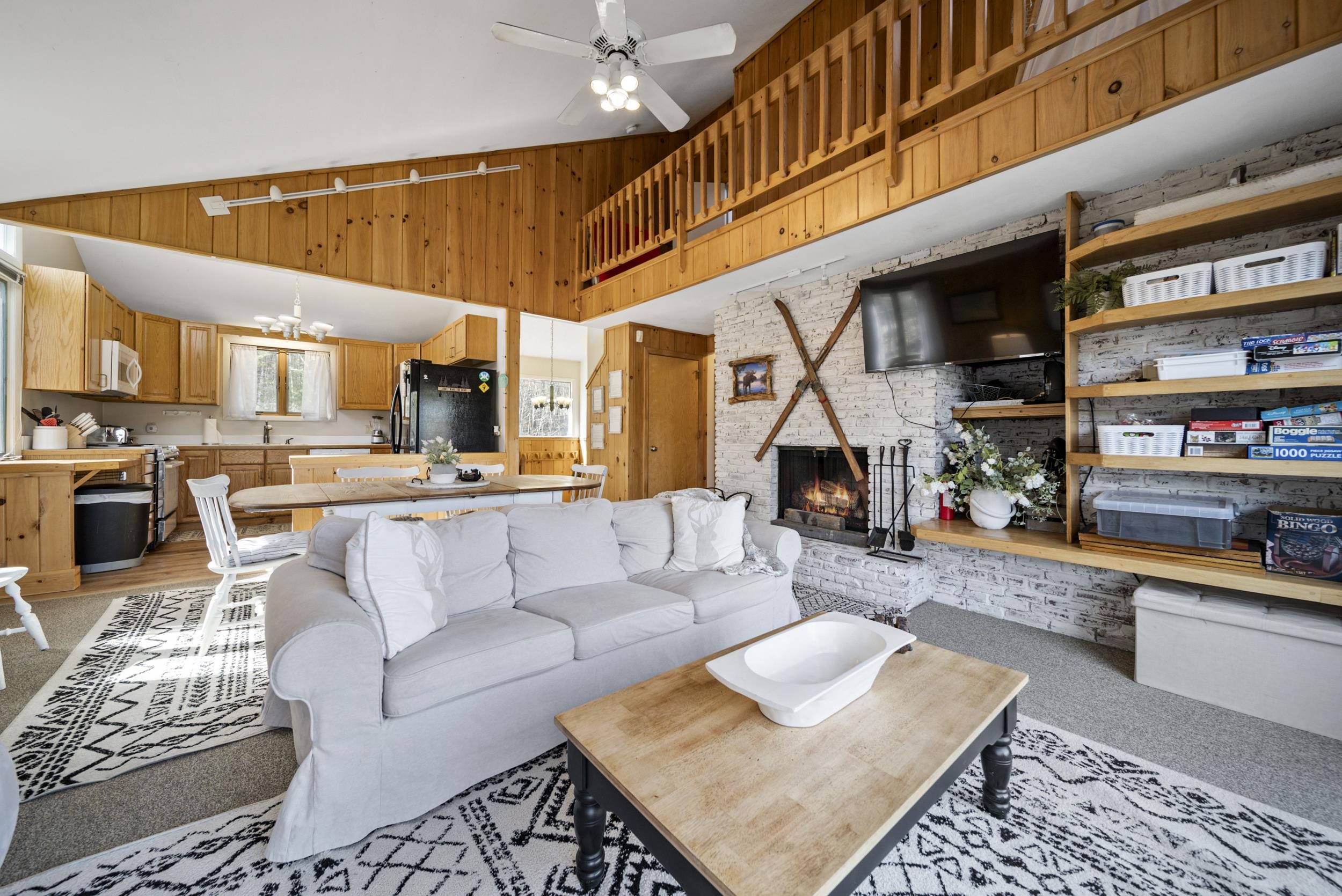 15 Goose Hollow Road