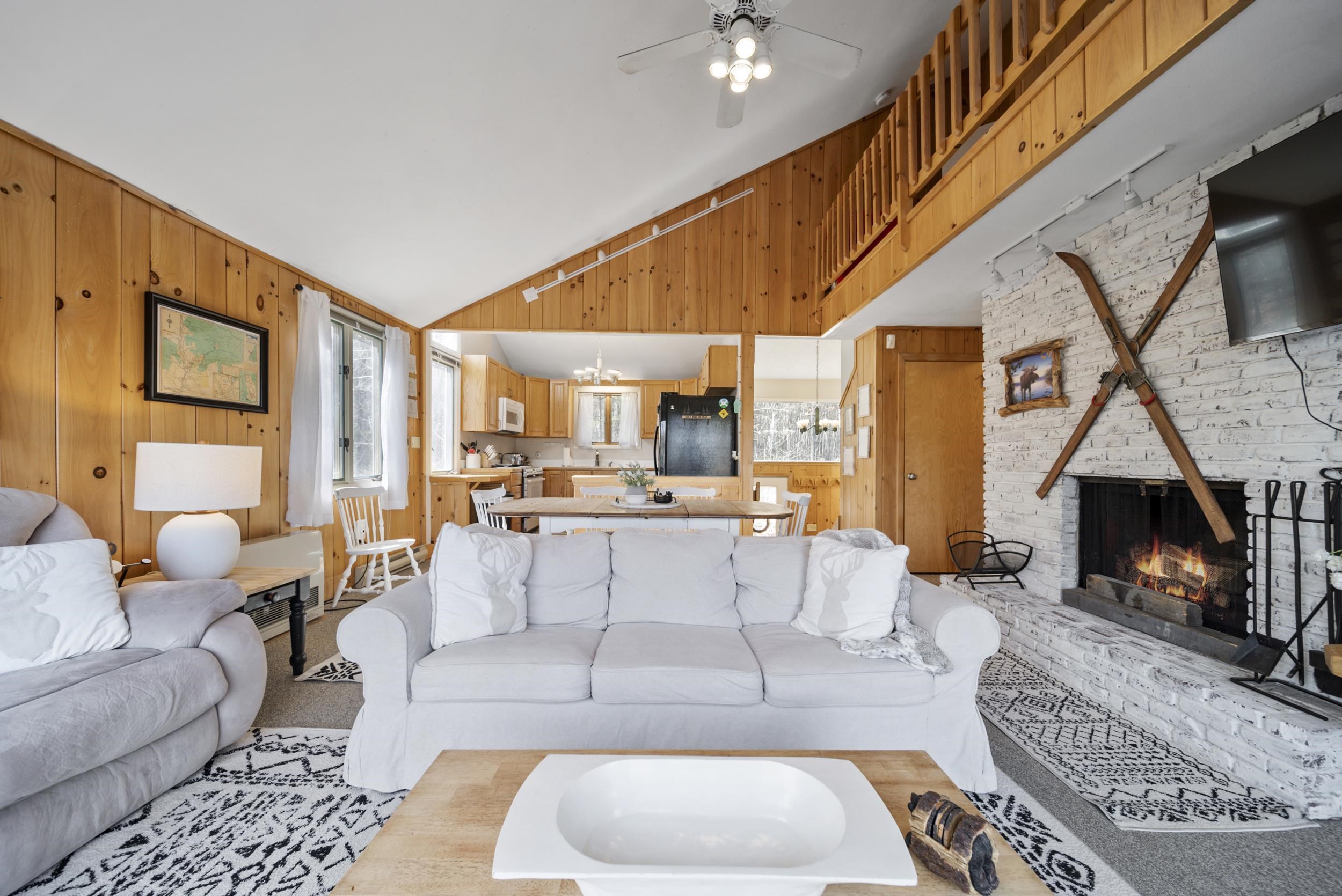 15 Goose Hollow Road