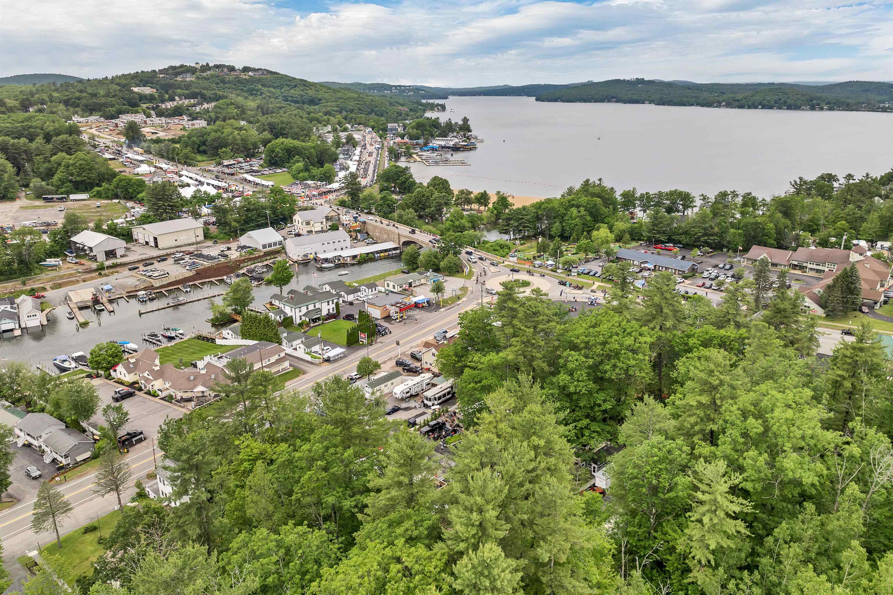 1187 Weirs Boulevard 11
