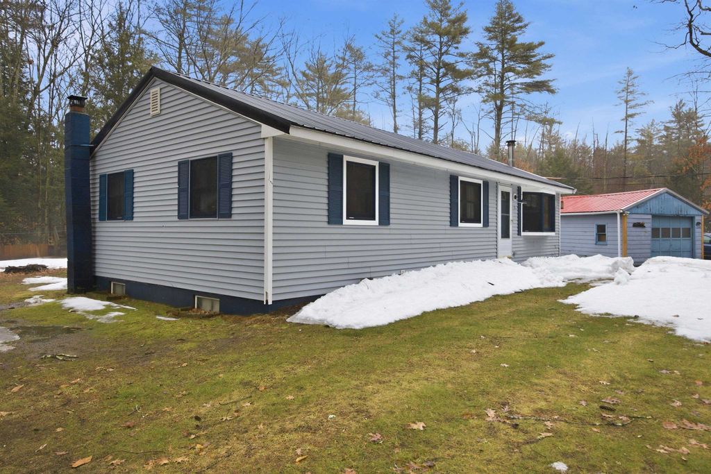 Photo of 1136 Penacook Road, Hopkinton, NH 03229 (MLS # 5079123)