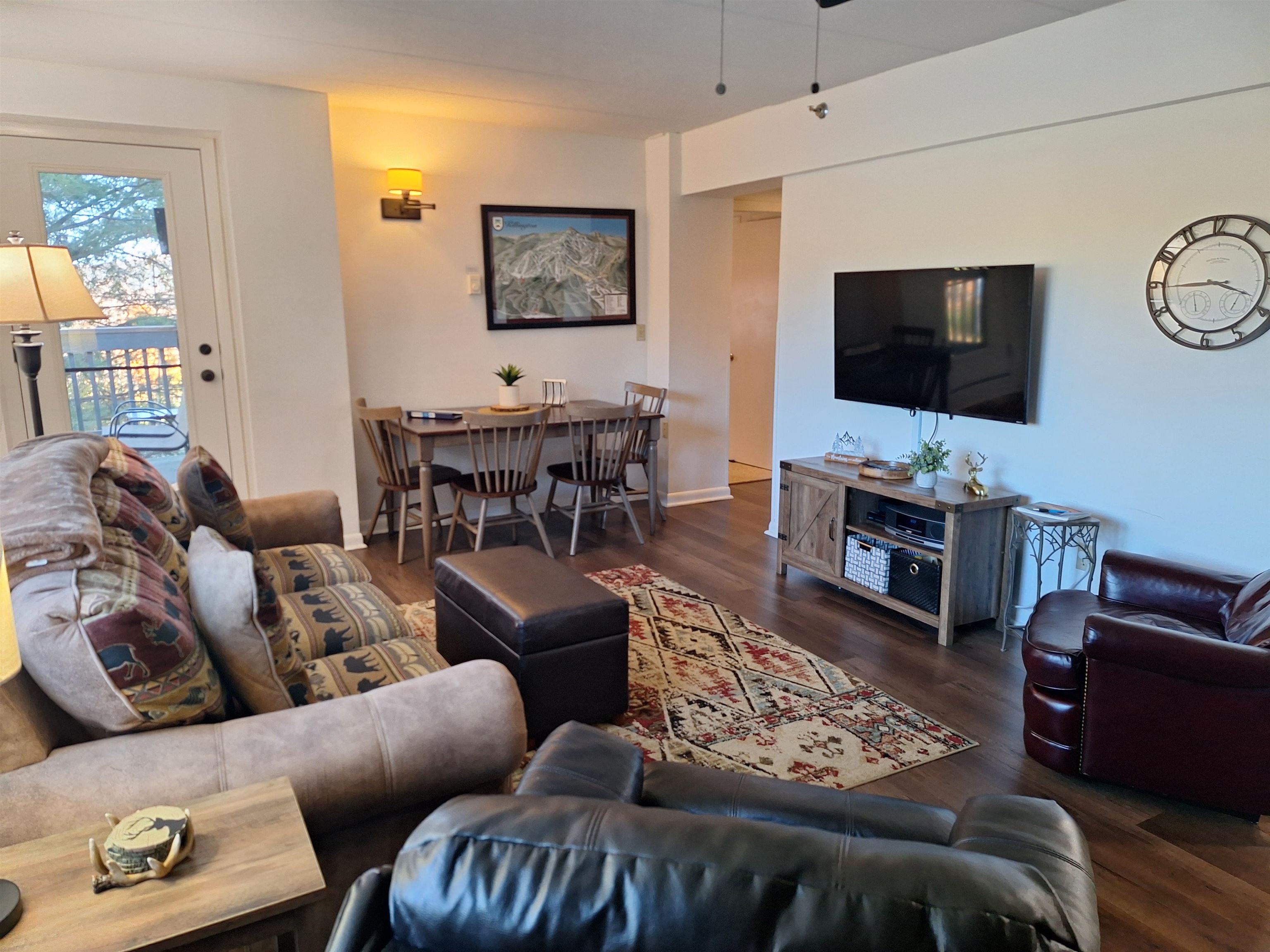 137 East Mountain Road 2B1