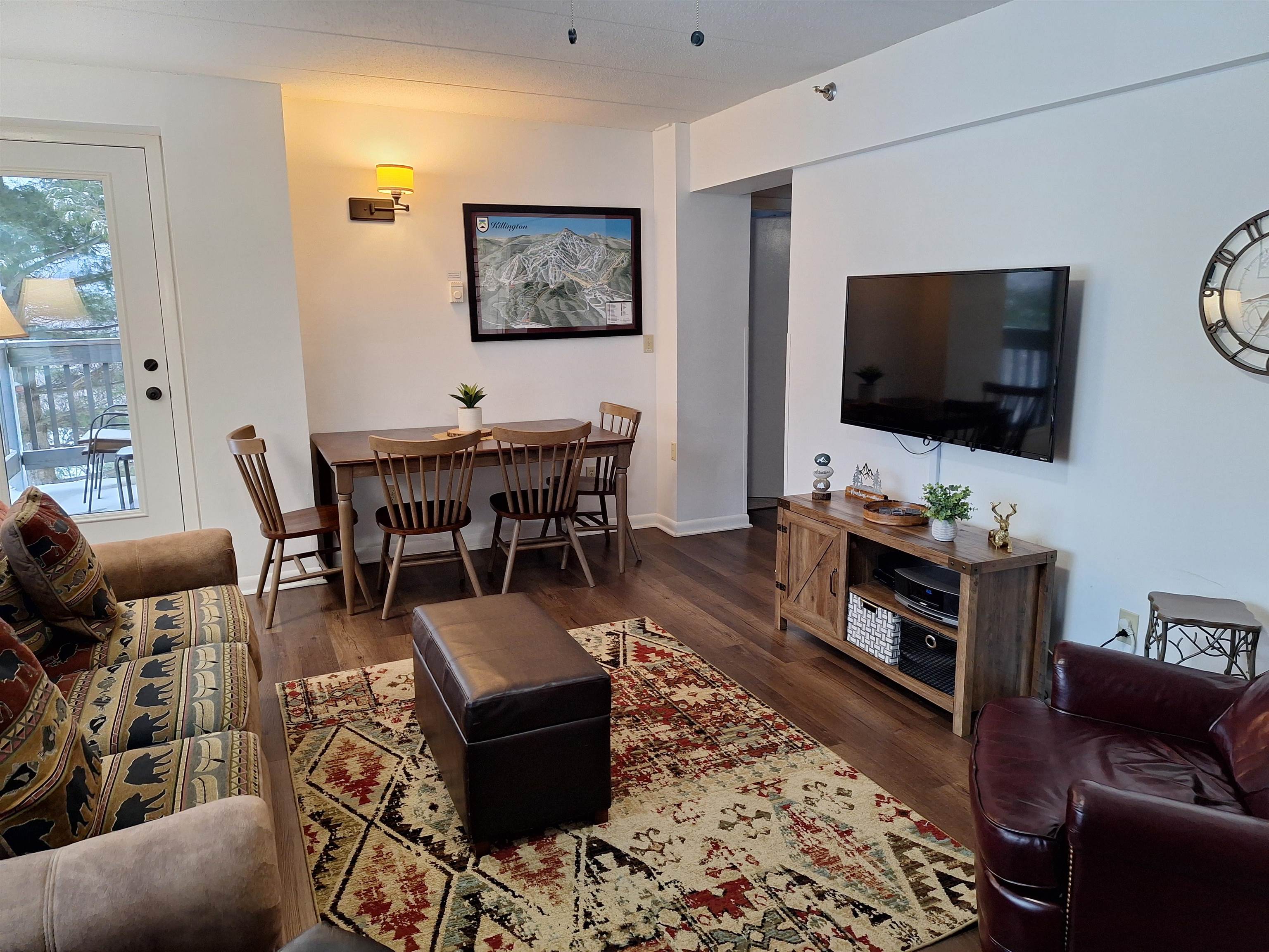 137 East Mountain Road 2B1