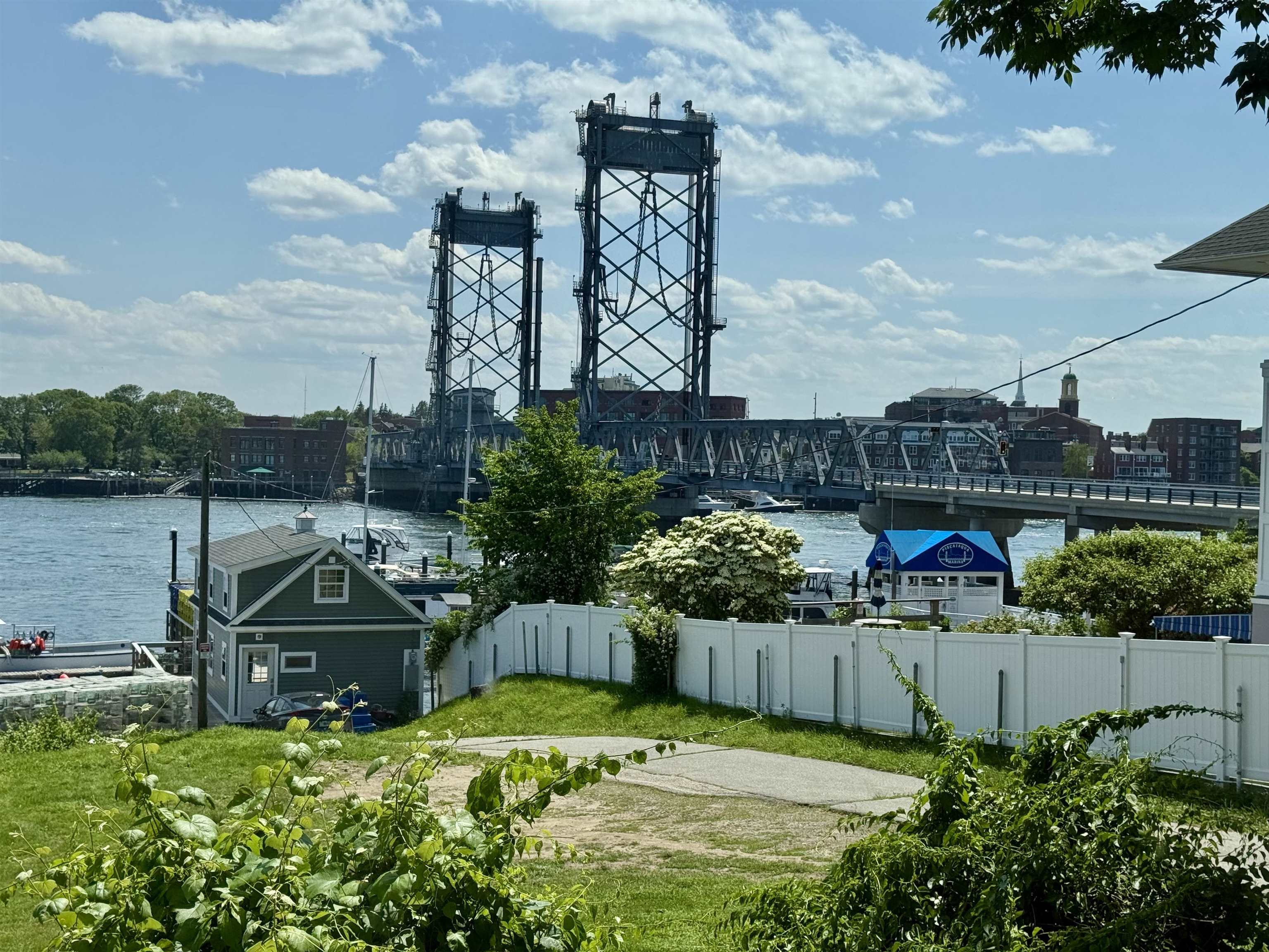 10 Island Avenue 17A