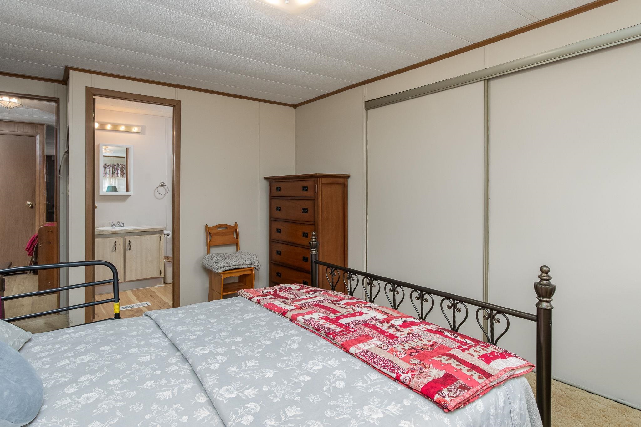 Goffstown, New Hampshire 03045, United States, 3 Bedrooms Bedrooms, ,2 BathroomsBathrooms,Residential,Active,249042