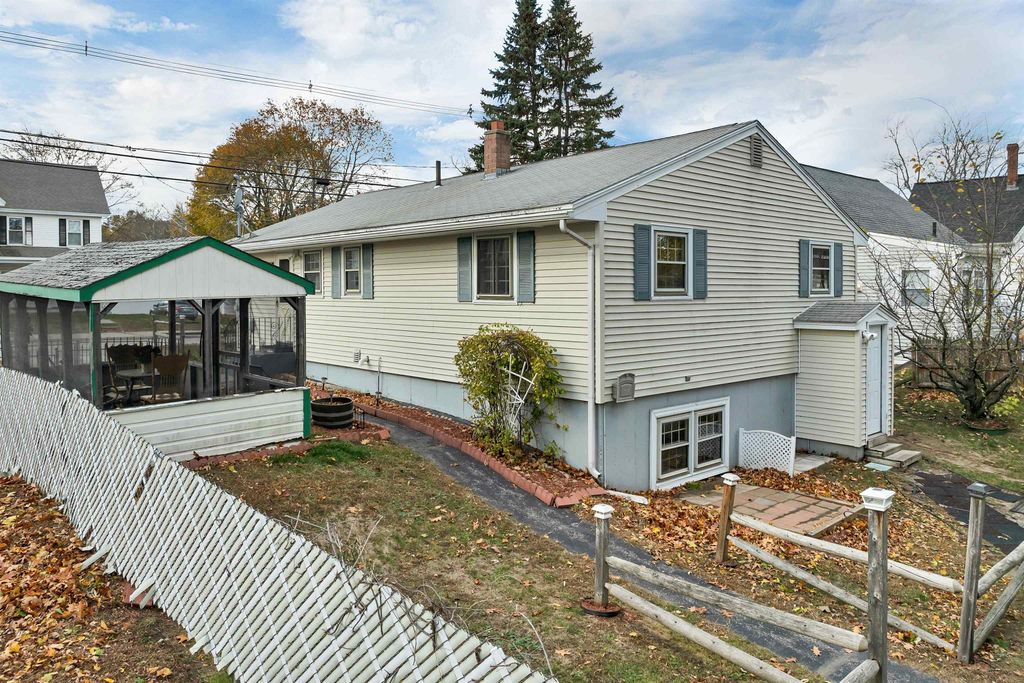 Photo of 700 South Beech Street, Manchester, NH 03103 (MLS # 5069011)