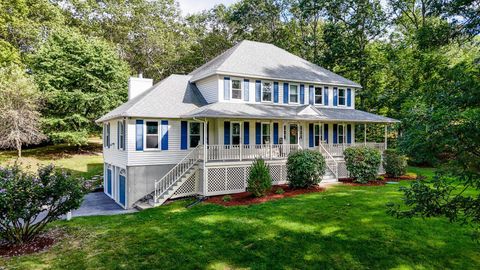 Photo of 1 Crestwood Drive, Hudson, NH 03051 (MLS # 5059393) Photo of 1 Crestwood Drive, Hudson, NH 03051 (MLS # 5059393)