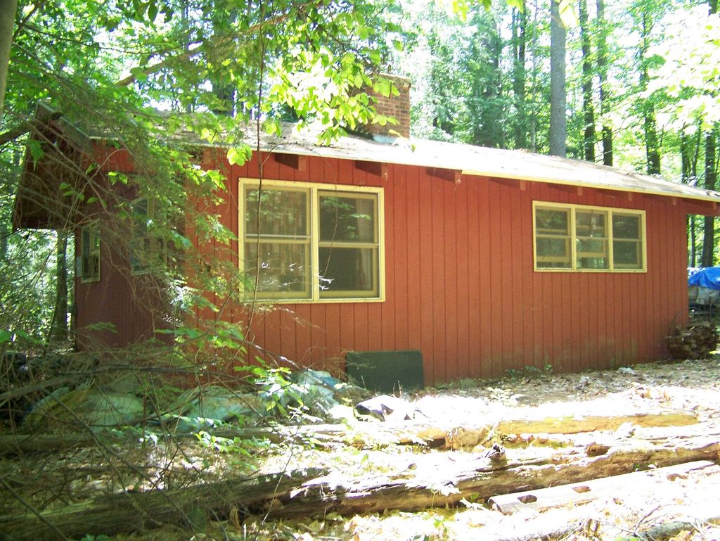 Photo of 1 Museum Shores Road, Wolfeboro, NH 03894 (MLS # 5087091)