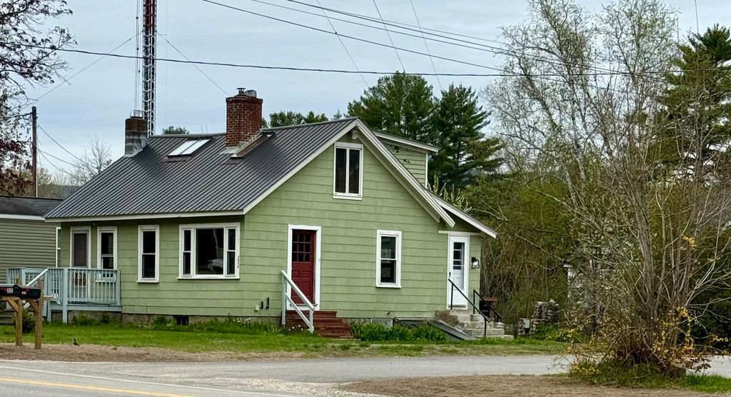 Photo of 224 East Main Street, Conway, NH 03818 (MLS # 5088724)