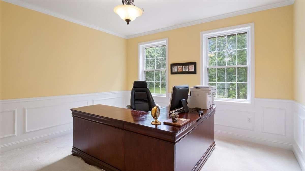 16 Horseshoe Road