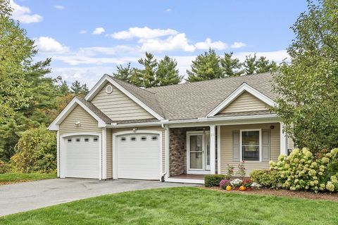 23 Whispering Oaks Road Pelham NH 03076