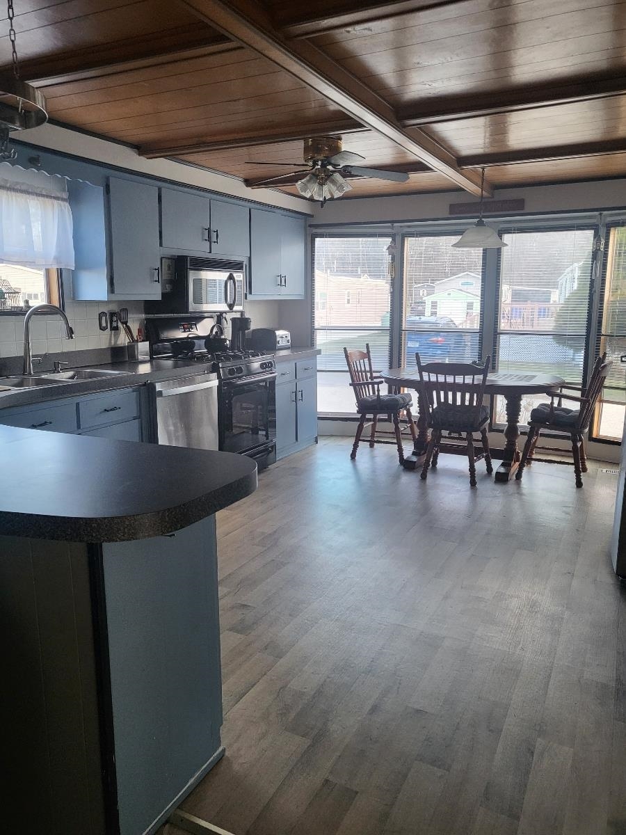 29 Lowell Road 24