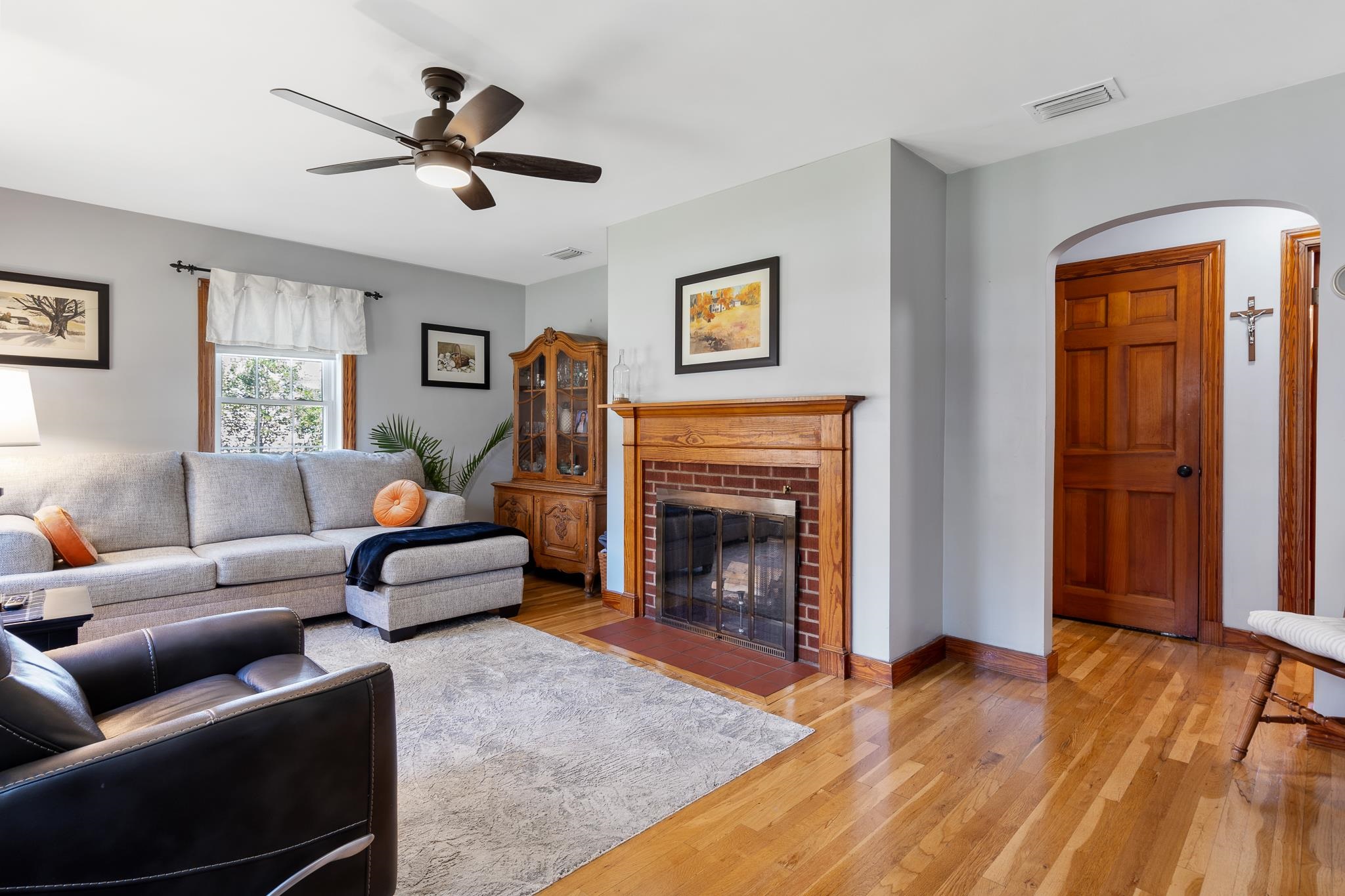 19 Pleasant Street