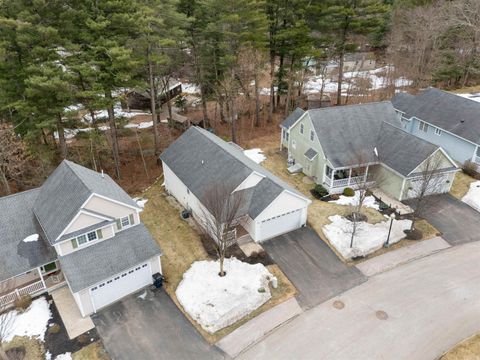 40 Hollow Ridge Drive Nashua NH 03062