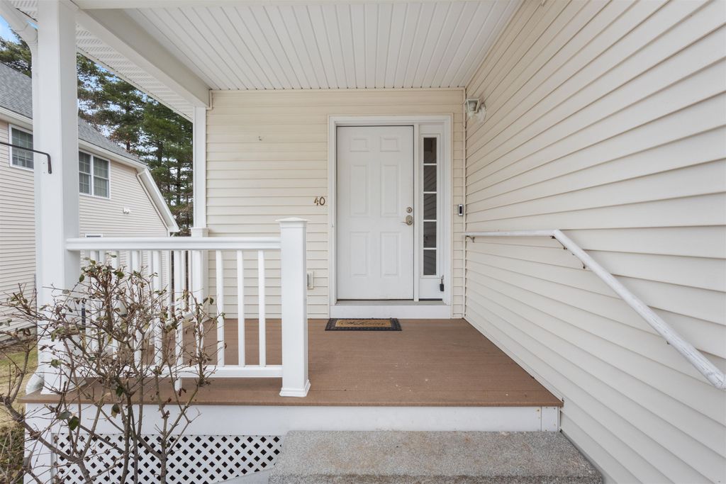 Photo of 40 Hollow Ridge Drive, Nashua, NH 03062 (MLS # 5080071)