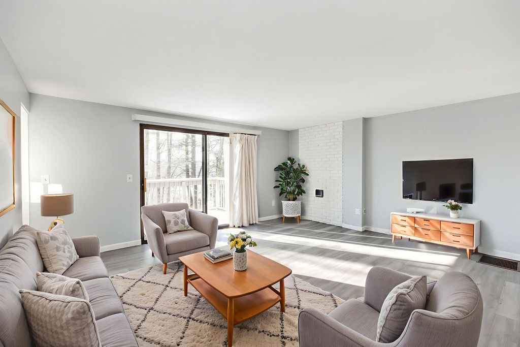 Photo of 1 Prospect Heights, Peterborough, NH 03458 (MLS # 5073708)