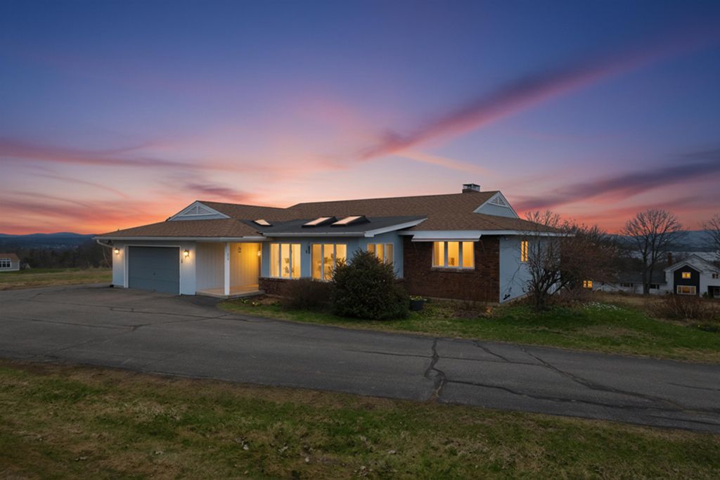 Photo of 214 Gunstock Hill Road, Gilford, NH 03249 (MLS # 5084310)