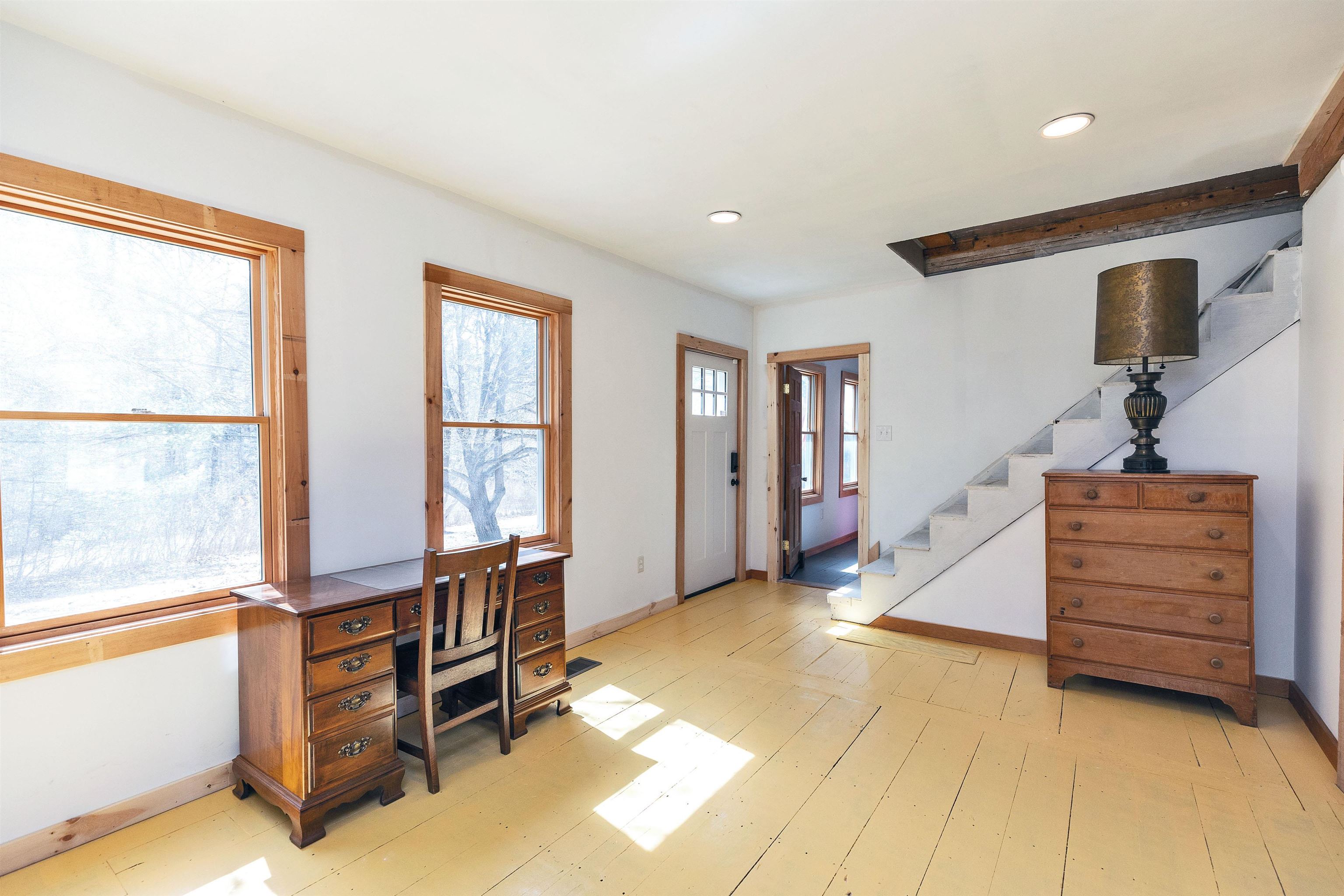 Bennington, New Hampshire 03442, United States, 2 Bedrooms Bedrooms, ,3 BathroomsBathrooms,Residential,Active,135580