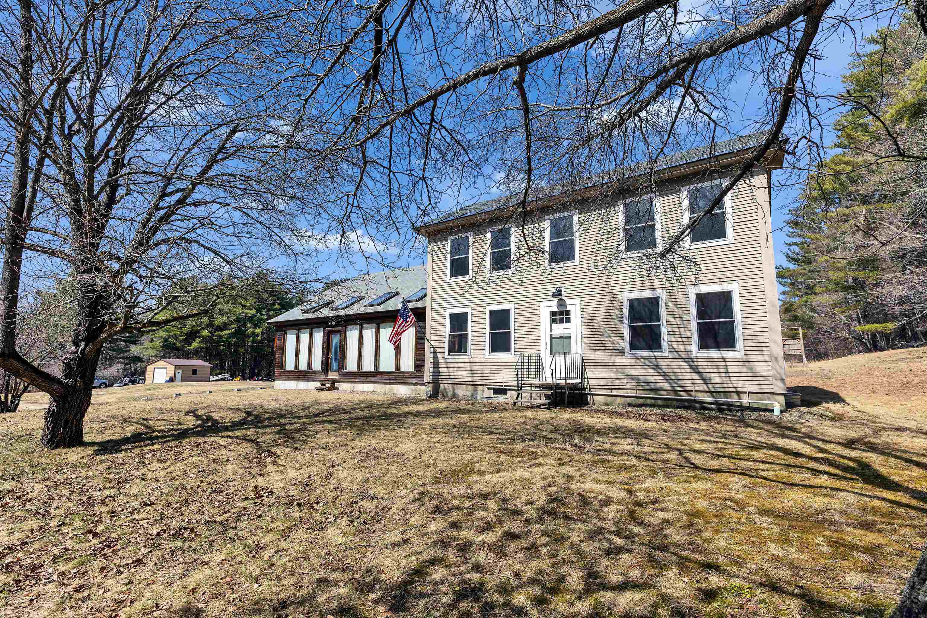 Bennington, New Hampshire 03442, United States, 2 Bedrooms Bedrooms, ,3 BathroomsBathrooms,Residential,Active,135580