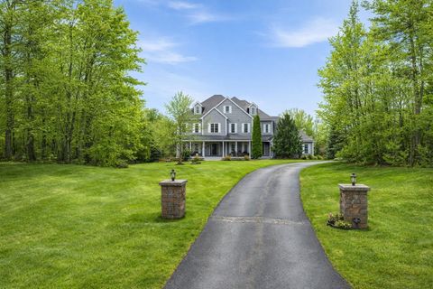 Photo of 9 Louis Drive, Brookline, NH 03033 (MLS # 5081716)